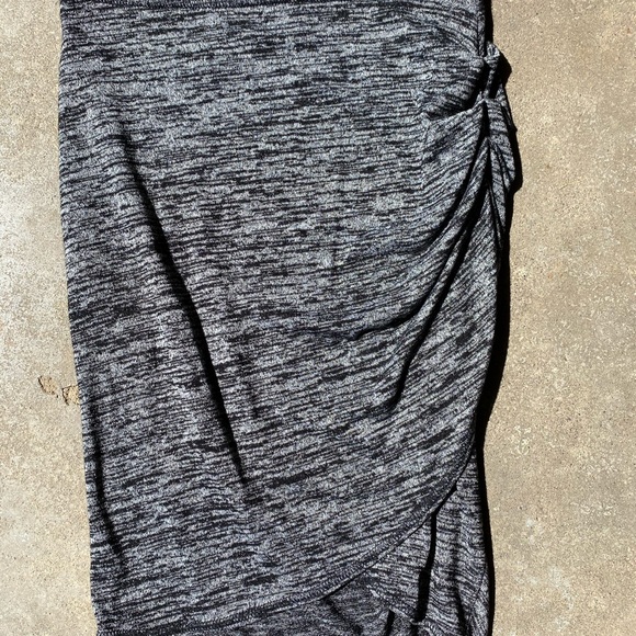 Aritzia Lot - Picture 9 of 11